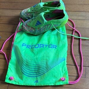 Adidas Elite Predator soccer FG Cleats Lucid lemon and pink Men or youth size 7